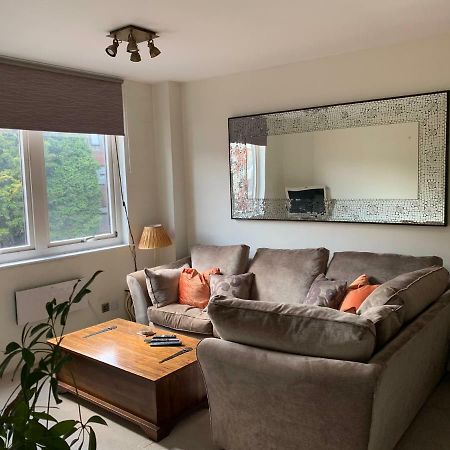 4 The Courtyard Central Windsor 2Br Luaran gambar