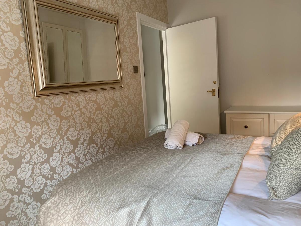 4 The Courtyard Central Windsor 2Br Luaran gambar